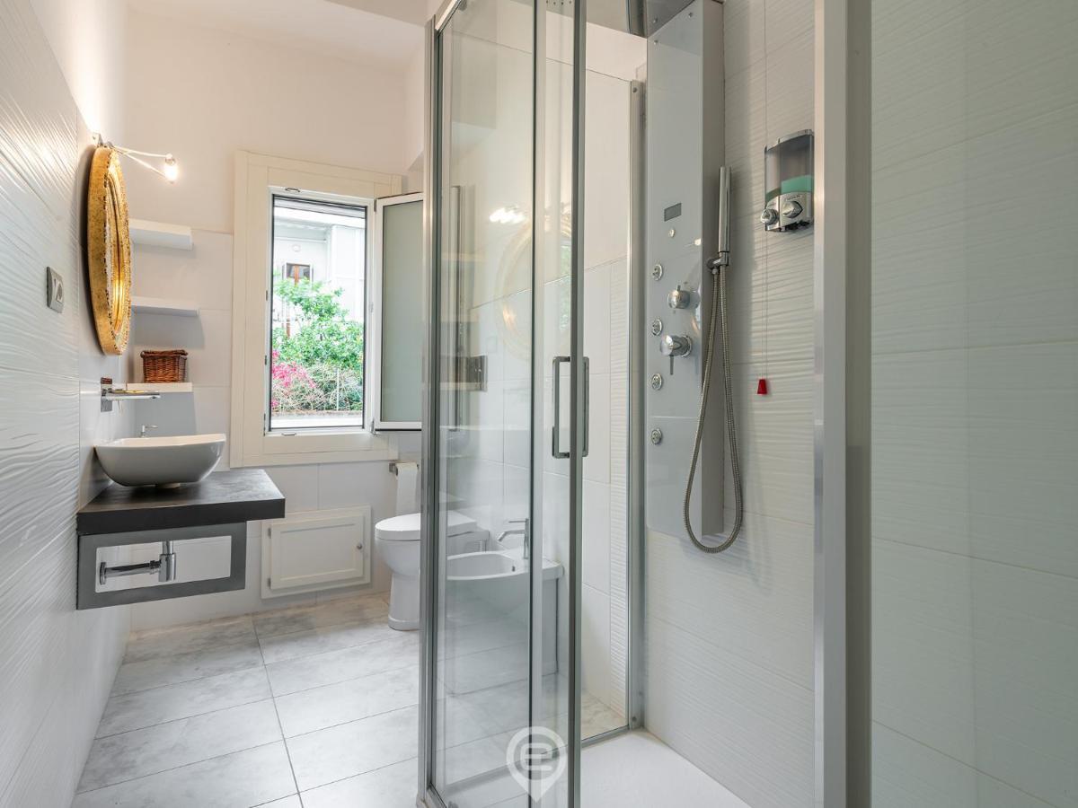 White Gold Apartment กาญารี ภายนอก รูปภาพ
