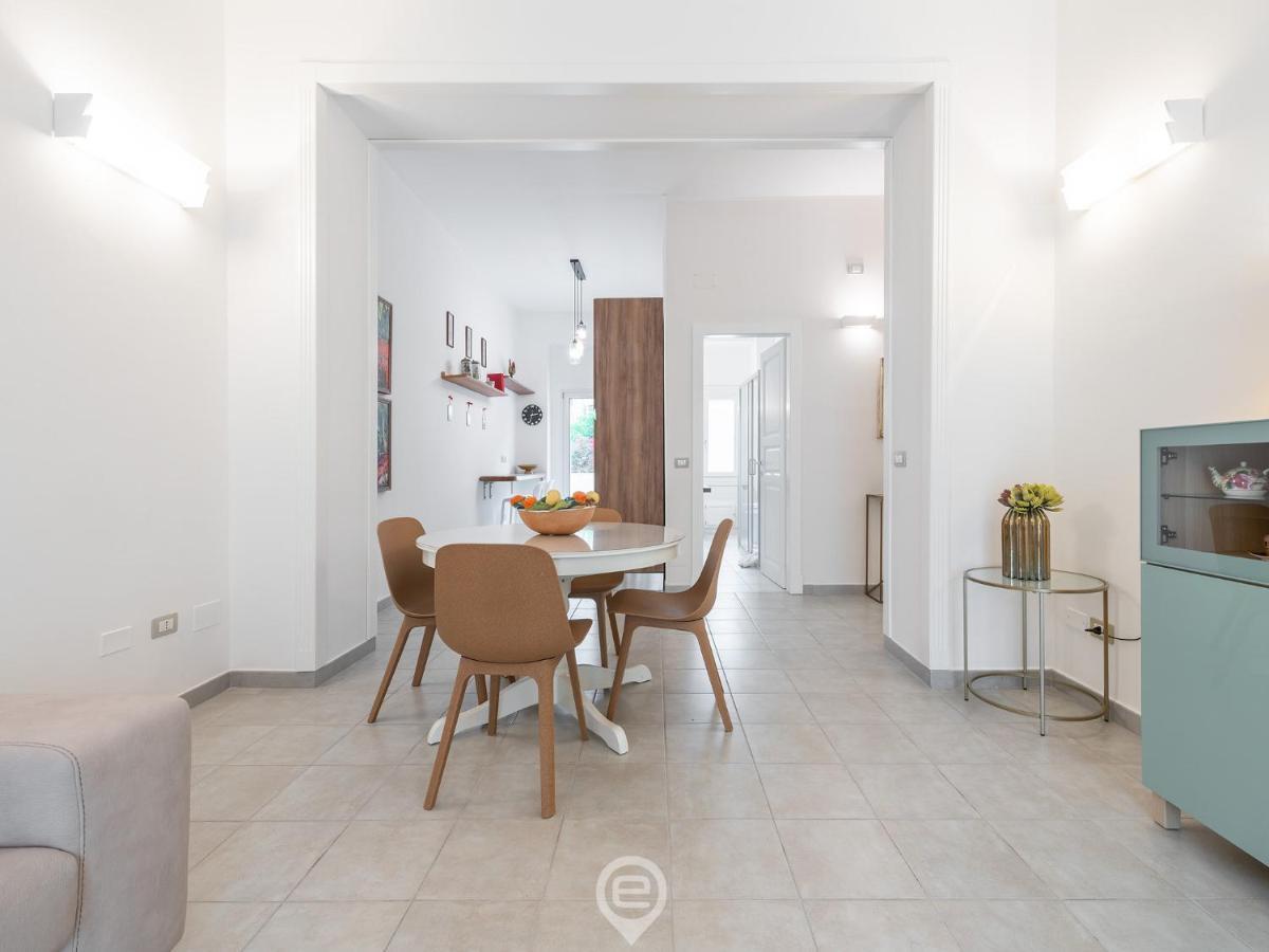 White Gold Apartment กาญารี ภายนอก รูปภาพ