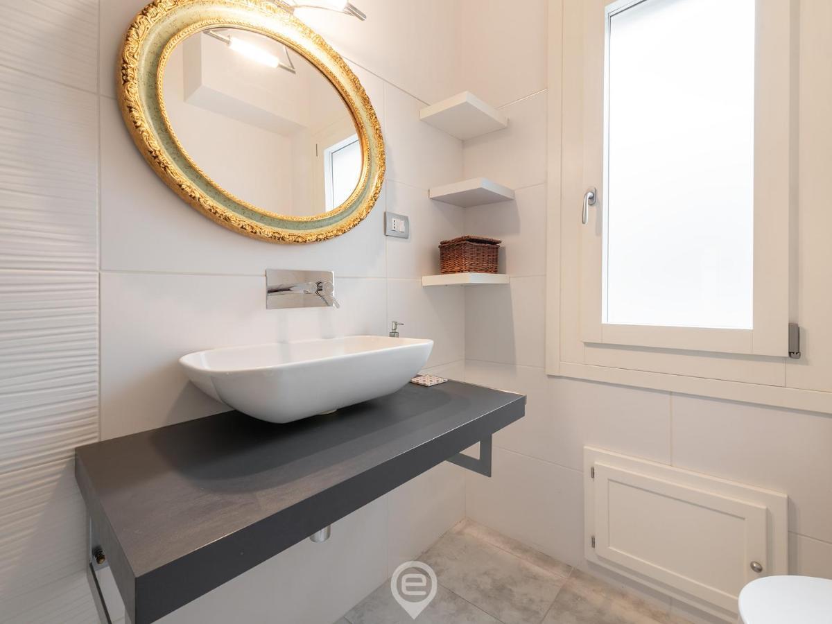 White Gold Apartment กาญารี ภายนอก รูปภาพ